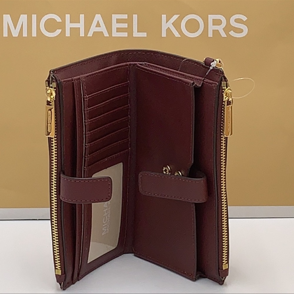 MICHAEL KORS LG DOUBLE ZIP WRISTLET DARK CHERRY MERLOT MULBERRY PHONE HOLDER NWT - Picture 3 of 16